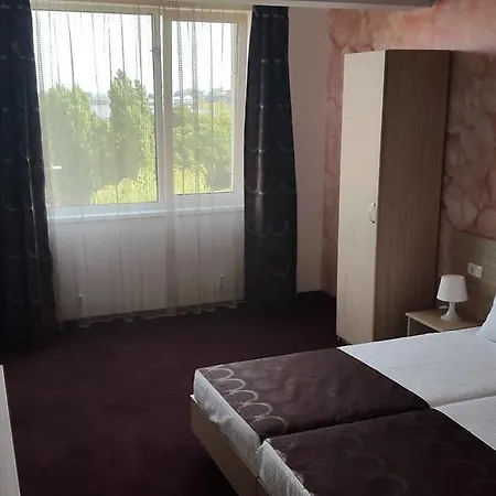Casa Maestro בית הארחה *